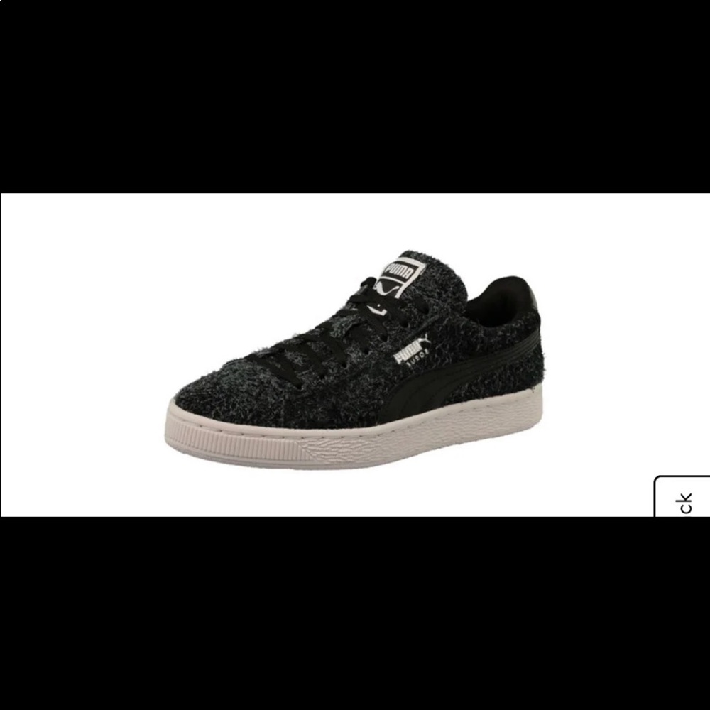 Two pumas bundle